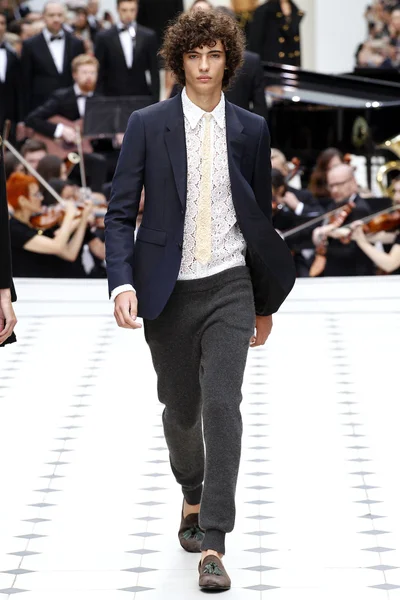 Look 6